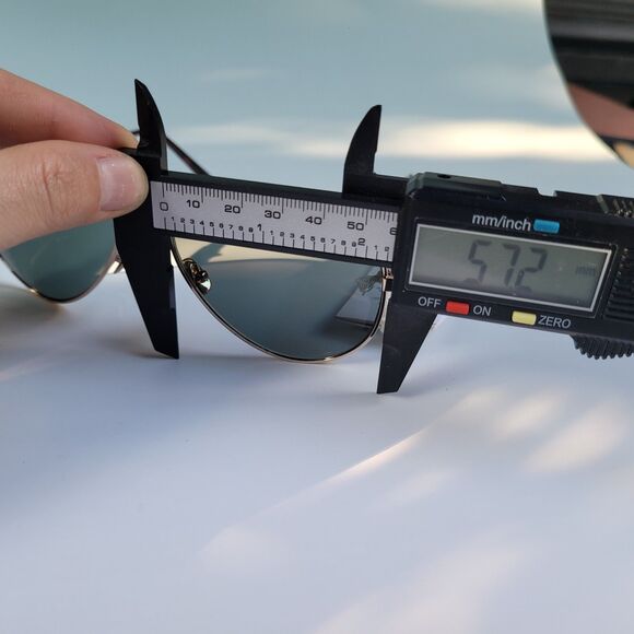 Stockholm Atelier & other stories sunglasses with case Old stock - Picture 11 of 12